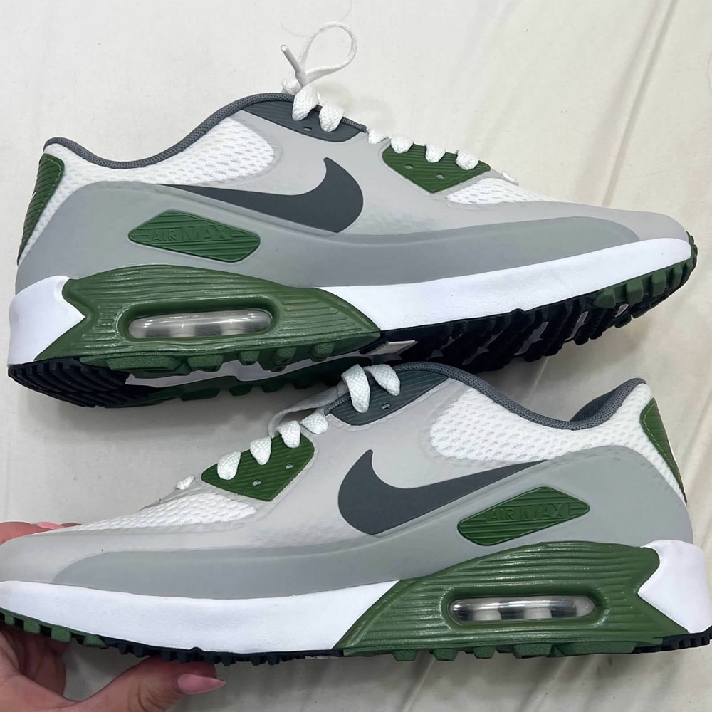 Brand new Nike airmax size 8.5